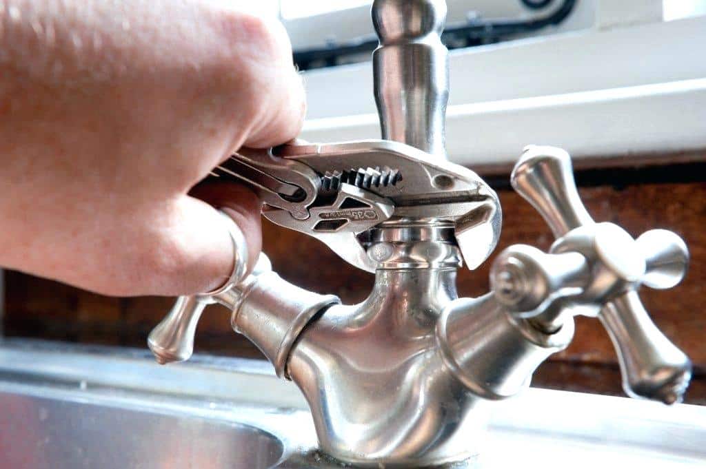 Kitchen-Faucet-Repair-Seattle-WA
